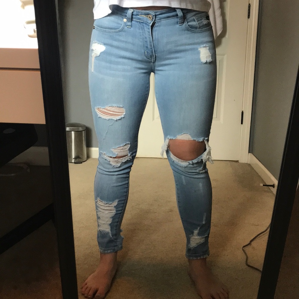 Light wash distressed jeans